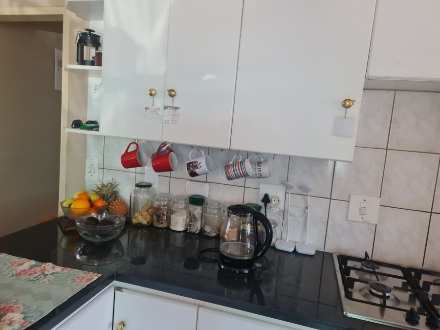 3 Bedroom Property for Sale in Geelhoutpark North West